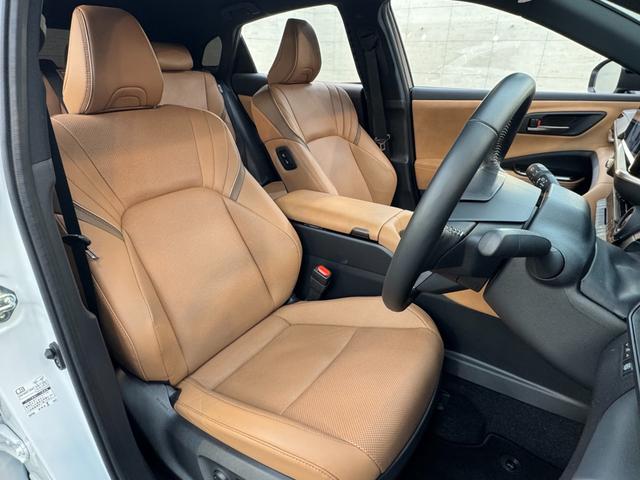 クラウンスポーツ Z Z/パノラマルーフ/ドライブレコーダー機能付きデジタルミラー/トヨタチームメイトアドバンストパーク/パノラミックビューモニター/ヘッドアップディスプレイ/置くだけ充電/BSM/サンドブラウン内装(13枚目)