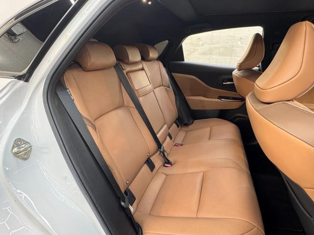 クラウンスポーツ Z Z/パノラマルーフ/ドライブレコーダー機能付きデジタルミラー/トヨタチームメイトアドバンストパーク/パノラミックビューモニター/ヘッドアップディスプレイ/置くだけ充電/BSM/サンドブラウン内装(16枚目)