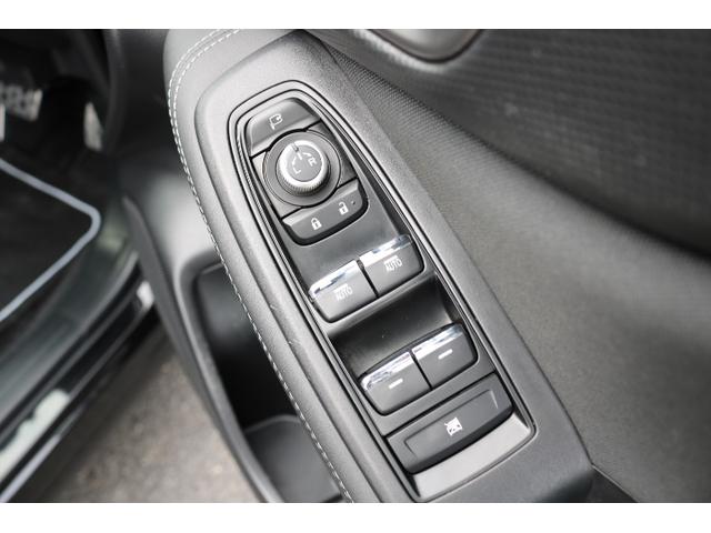 Premium EyeSight搭載車 8インチナビ 4WD・禁煙車・前席パワ-シ-ト・左右独立温度調整機能付フルオ-トエアコン・X-MODO・サイドカメラ・リヤ障害物センサ-(15枚目)