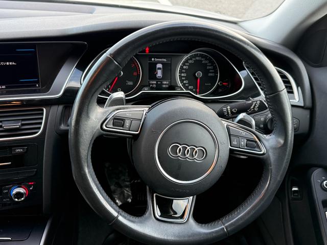 Ａ４アバント ２．０ＴＦＳＩアーバンスタイルエディション　３００台限定車　純正ナビ　地デジＴＶ　バックカメラ　ＨＩＤヘッドライト　ＬＥＤデイライト　アドバンストキー　プッシュスタート　パドルシフト　純正１７インチアルミ　Ｆ・Ｒコーナーセンサー　シートヒーター（28枚目）