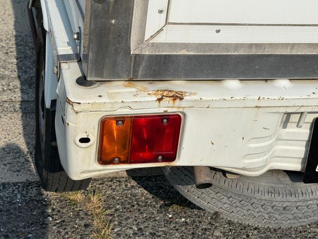 ハイゼットトラック 　冷蔵冷凍車　エアコン　パワステ　（ホワイト）　５速マニュアルミッション（19枚目）