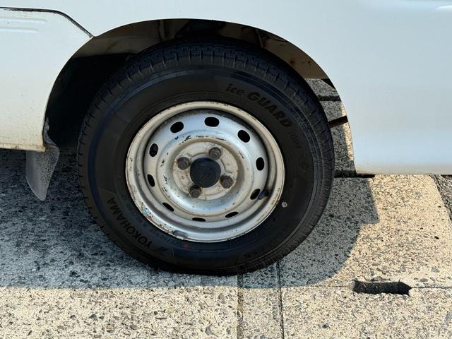 ハイゼットトラック 　冷蔵冷凍車　エアコン　パワステ　（ホワイト）　５速マニュアルミッション（20枚目）
