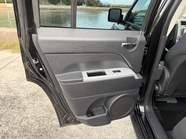 ジープ・パトリオット スポーツ ETC サイドカメラ バックカメラ ドラレコ(11枚目)