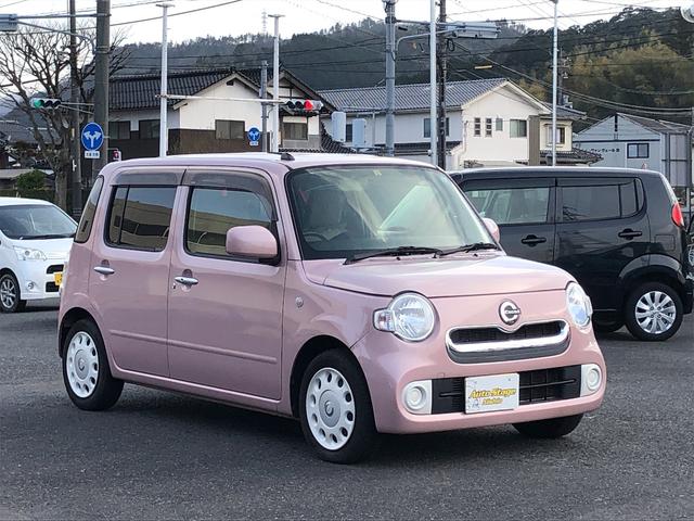 ミラココア ココアＸ　禁煙車　盗難防止アラーム　ＥＣＯアイドル　運転席助手席エアバッグ　オ－トエアコン　運転席エアバック　ＰＳ　電動格納式ミラー　ＰＷ　ベンチシート　衝突安全ボディ　キーレスキー　スマートキー　ＡＢＳ（2枚目）