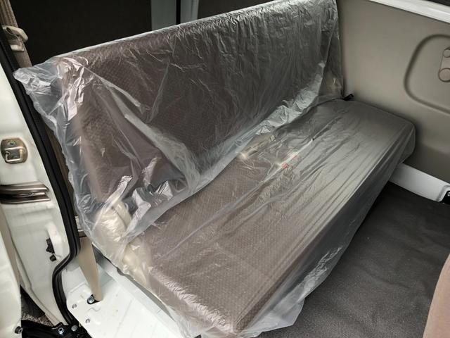 エブリイ PAリミテッド 4WD 両側スライドドア クリアランスソナー レーンアシスト 衝突被害軽減システム オートライト キーレスエントリー アイドリングストップ CVT 盗難防止システム ABS ESC 衝突安全ボディ(13枚目)