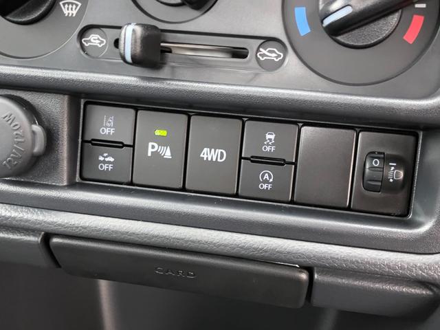 キャリイトラック ＫＣエアコン・パワステ　４ＷＤ　ＡＴ　衝突被害軽減システム　クリアランスソナー　レーンアシスト　アイドリングストップ　オートライト　ＥＳＣ　エアコン　パワーウィンドウ　軽トラック　届出済み未使用車（5枚目）