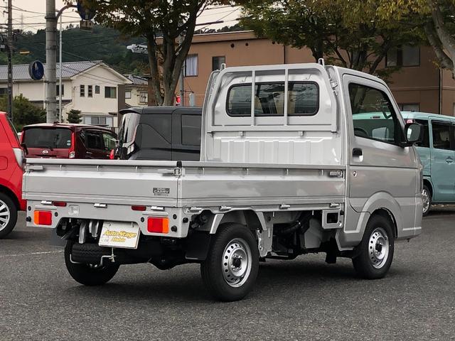 キャリイトラック ＫＣエアコン・パワステ　４ＷＤ　ＡＴ　衝突被害軽減システム　クリアランスソナー　レーンアシスト　アイドリングストップ　オートライト　ＥＳＣ　エアコン　パワーウィンドウ　軽トラック　届出済み未使用車（18枚目）