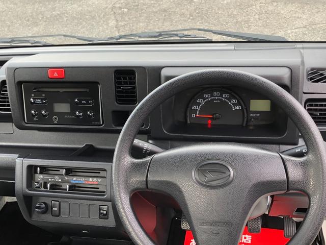 ハンドルの状態が悪いと運転に集中できませんよね。こちらの車、お気軽にお問い合わせください。