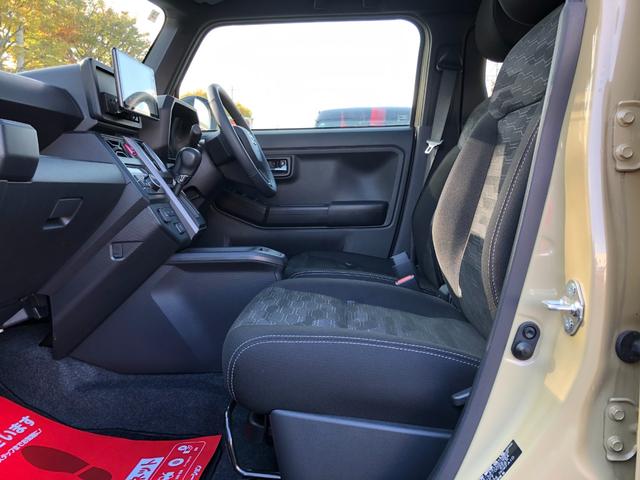 タフト G ダーククロムベンチャー 4WD 9インチナビ バックカメラ クリアランスソナー 衝突被害軽減システム オートライト LEDヘッドランプ スマートキー アイドリングストップ 電動格納ミラー シートヒーター サンルーフ(31枚目)