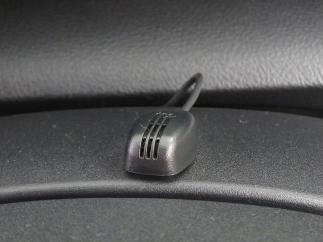 G クエロ フルセグ メモリーナビ DVD再生 ミュージックプレイヤー接続可 バックカメラ 衝突被害軽減システム 両側電動スライド LEDヘッドランプ ウオークスルー 乗車定員7人 3列シート 記録簿(14枚目)