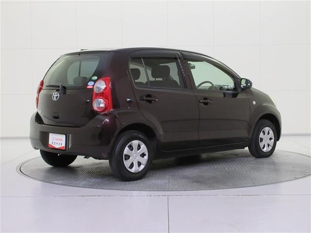 全国トヨタディーラーの中でも数少ない、トヨタ認定検査員が１台ずつ内外装をチェック。