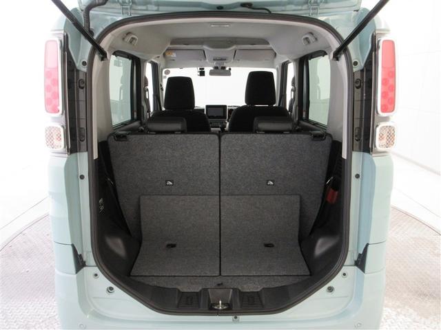 リアシートを倒すことによって、さらにラゲージスペースを広く使うことができ、とても便利です！