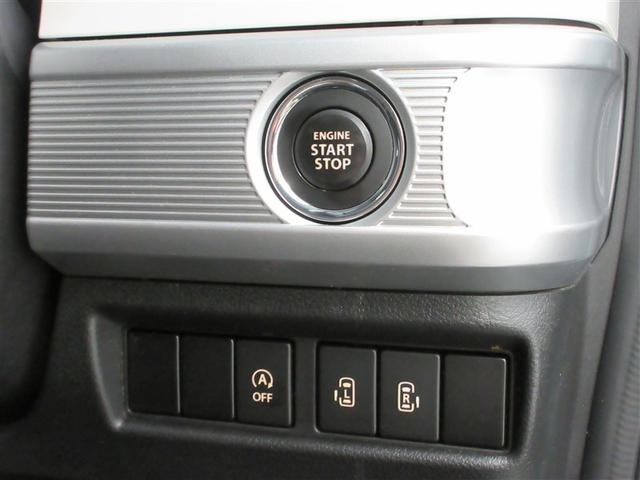 両側パワースライドドア付きだから、狭い駐車スペースなどでの乗り降りもラクラク♪小さなお子さまのいるご家庭には嬉しい装備。