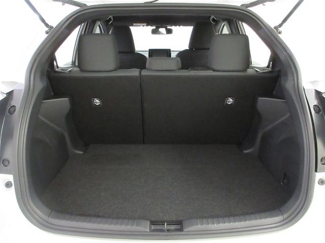 ヤリス ハイブリッドＺ　メモリーナビ　ミュージックプレイヤー接続可　バックカメラ　衝突被害軽減システム　ＥＴＣ　ＬＥＤヘッドランプ　ワンオーナー　記録簿　アイドリングストップ（11枚目）