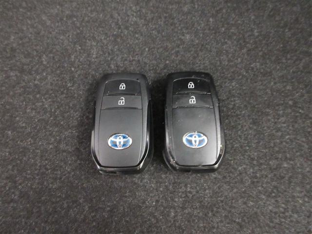 ヤリス ハイブリッドＺ　メモリーナビ　ミュージックプレイヤー接続可　バックカメラ　衝突被害軽減システム　ＥＴＣ　ＬＥＤヘッドランプ　ワンオーナー　記録簿　アイドリングストップ（27枚目）