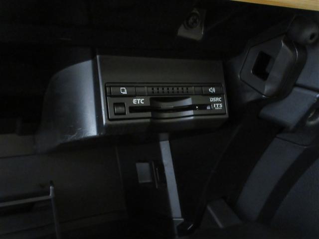 ＣＴ ＣＴ２００ｈ　バージョンＬ　革シート　フルセグ　メモリーナビ　ＤＶＤ再生　ミュージックプレイヤー接続可　バックカメラ　衝突被害軽減システム　ＥＴＣ　ドラレコ　ＬＥＤヘッドランプ　記録簿　アイドリングストップ（19枚目）