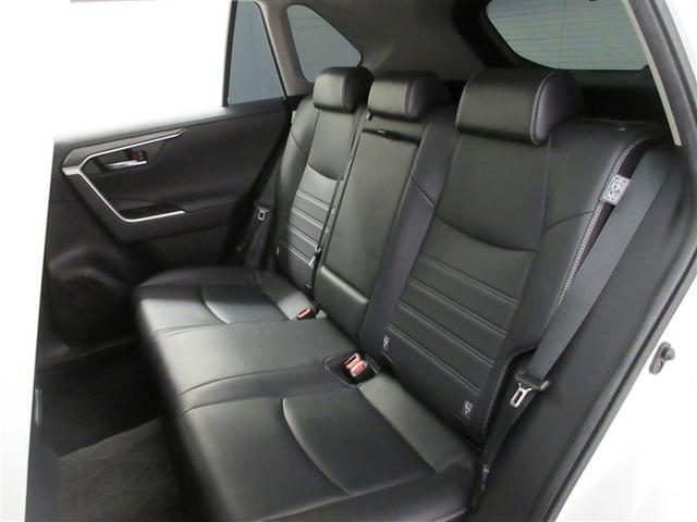 ＲＡＶ４ Ｇ　４ＷＤ　ミュージックプレイヤー接続可　バックカメラ　衝突被害軽減システム　ＥＴＣ　ドラレコ　ＬＥＤヘッドランプ　ワンオーナー　フルエアロ　記録簿（11枚目）