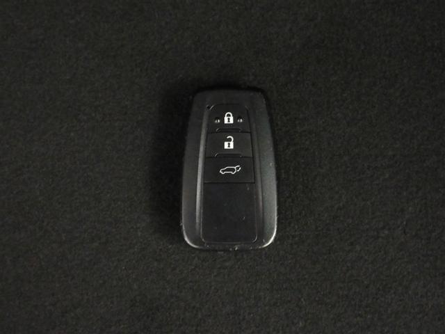 ＲＡＶ４ Ｇ　４ＷＤ　ミュージックプレイヤー接続可　バックカメラ　衝突被害軽減システム　ＥＴＣ　ドラレコ　ＬＥＤヘッドランプ　ワンオーナー　フルエアロ　記録簿（27枚目）