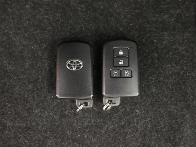 シエンタ ハイブリッドG クエロ フルセグ メモリーナビ DVD再生 ミュージックプレイヤー接続可 バックカメラ 衝突被害軽減システム ETC ドラレコ LEDヘッドランプ ウオークスルー 乗車定員7人 3列シート ワンオーナー(26枚目)