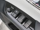 電動格納ドアミラーでせまい駐車場でも安心です。