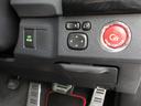 電動格納ドアミラーでせまい駐車場でも安心です。