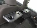後部座席で飲み物等を収納可能なシートバックテーブルつき♪