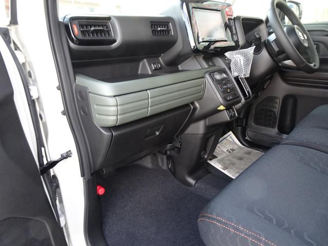スペーシアギア ハイブリッドＸＺ　ターボ　届出済未使用車　２トンルーフ　ＫＷ８インチフルセグナビ　Ｂｌｕｅｔｏｏｔｈ　ＤＶＤ　バックカメラ　両側電動スライドドア　電動パーキング　シートヒーター　アダプティブクルーズ　ハイビームアシスト（26枚目）