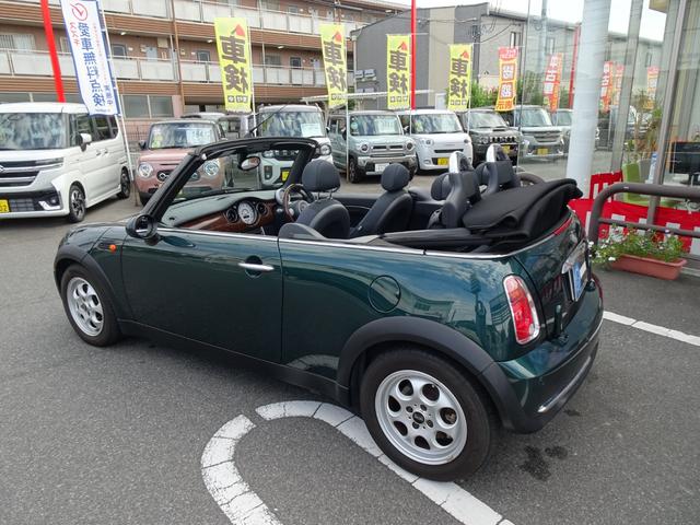 ＭＩＮＩ クーパー　コンバーチブル　電動オープン　ＣＤデッキ　ＥＴＣ　シートヒーター　アルミホイール（9枚目）