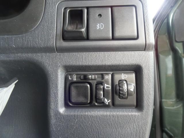 ジムニー ランドベンチャー AT車 ワンオーナー 禁煙車 7インチフルセグナビ DVD Bluetooth 運転席シートヒーター 電動格納ミラー 16インチアルミホイール ステアリングスイッチ(26枚目)