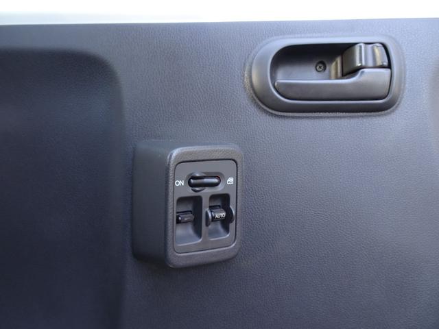 アクティトラック アタック 4WD ワンオーナー エアコン 作業灯 デフロック パワーウインドー パワステ エアバッグ ウルトラローギヤ ウルトラリバース(8枚目)