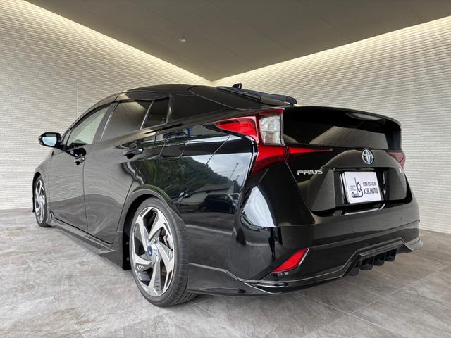 プリウス Ａプレミアム　ツーリングセレクション　ＴＲＤエアロ　モデリスタ１８インチホイール　ＴＥＩＮ車高調　純正９インチナビ　ＮＳＺＴ－Ｙ６８Ｔ　バックモニター　本革エアーシート　ＥＴＣ　クリアランスソナー　ＢＳＭ（5枚目）