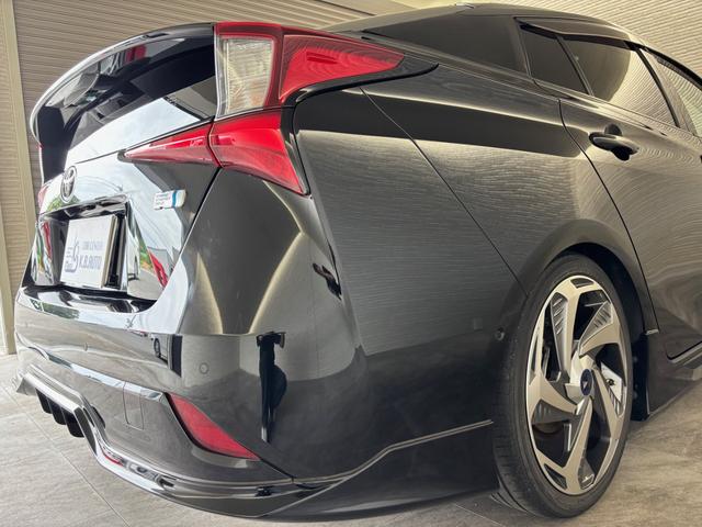 プリウス Ａプレミアム　ツーリングセレクション　ＴＲＤエアロ　モデリスタ１８インチホイール　ＴＥＩＮ車高調　純正９インチナビ　ＮＳＺＴ－Ｙ６８Ｔ　バックモニター　本革エアーシート　ＥＴＣ　クリアランスソナー　ＢＳＭ（22枚目）