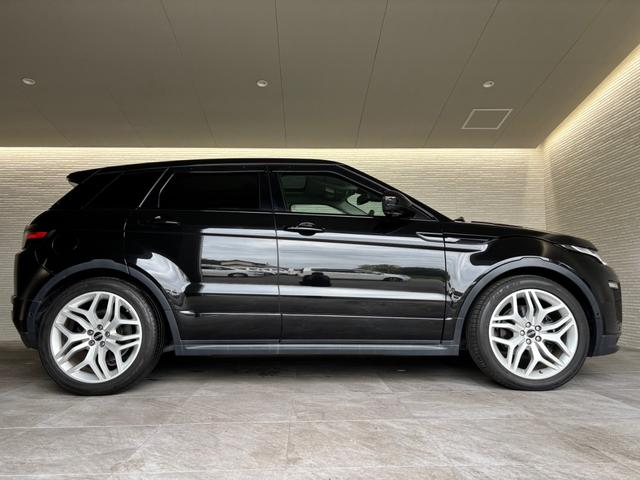 レンジローバーイヴォーク HSEダイナミック パノラマルーフ 黒革シート 全方位カメラ バックカメラ パワーバックドア ステアリングヒーター フロントシートヒーター&クーラー リアシートヒーター 20インチ ETC スマートキー(4枚目)