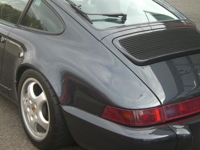 ９１１ ９１１カレラ２　ディーラー車　左ハンドル　５速マニュアル　アルミホイール　ＡＢＳ　エアコン　パワーウィンドウ　サンルーフ　レザーインテリア　ＥＴＣ（6枚目）