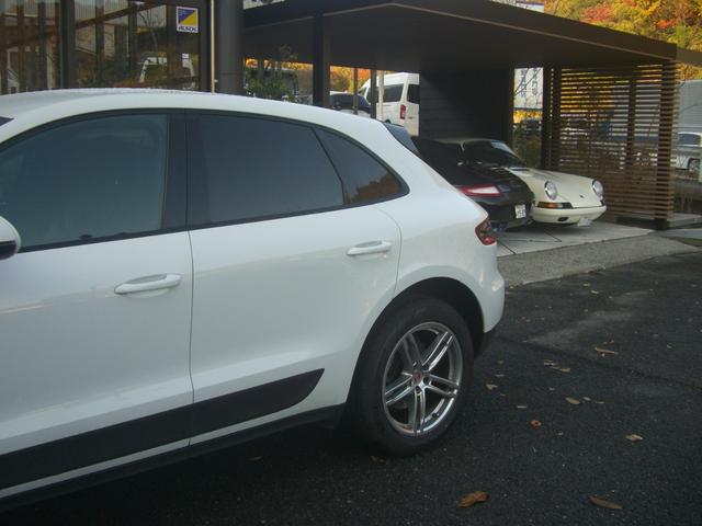 マカン マカン　アルミホイール　盗難防止システム　ＡＢＳ　エアコン　パワーステアリング　パワーウィンドウ（27枚目）