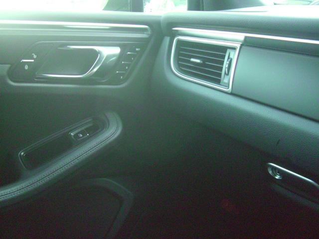 マカン マカン　アルミホイール　盗難防止システム　ＡＢＳ　エアコン　パワーステアリング　パワーウィンドウ（31枚目）