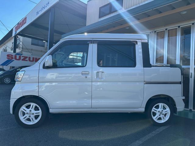 ハイゼットカーゴ デッキバンＧ　ＳＡＩＩＩ　ＡＴ車／４ＷＤ／キーレス／ＬＥＤヘッドランプ／ＬＥＤフォグランプ／社外ナビ／バックカメラ／ＥＴＣ／社外テールランプ／（4枚目）