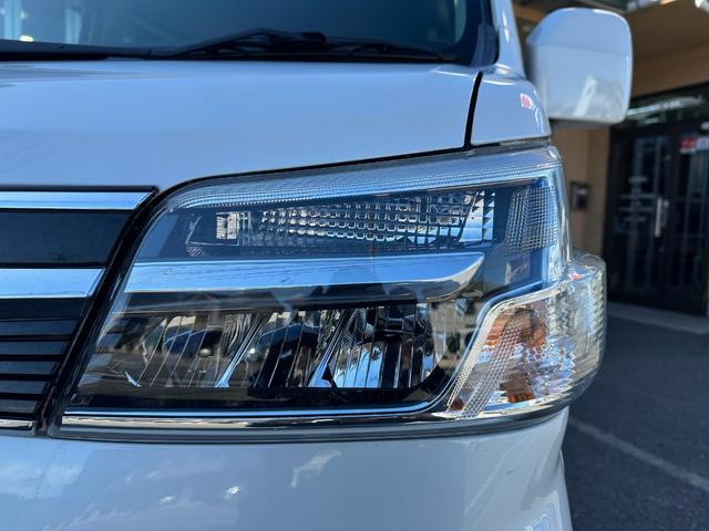 ハイゼットカーゴ デッキバンＧ　ＳＡＩＩＩ　ＡＴ車／４ＷＤ／キーレス／ＬＥＤヘッドランプ／ＬＥＤフォグランプ／社外ナビ／バックカメラ／ＥＴＣ／社外テールランプ／（8枚目）