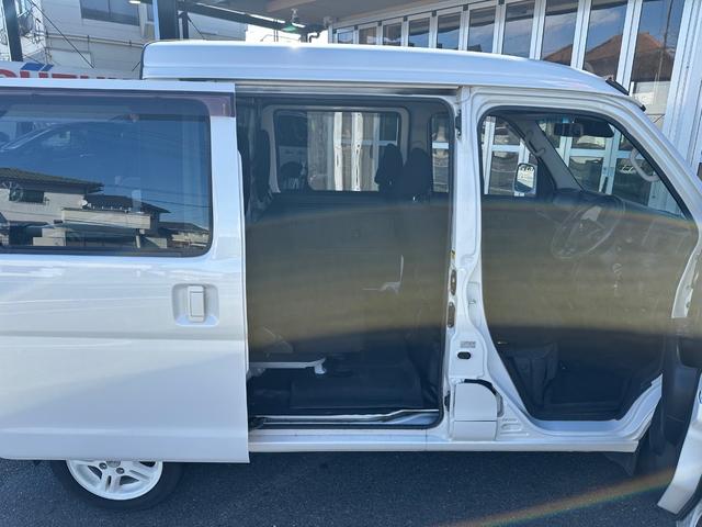 ハイゼットカーゴ デッキバンＧ　ＳＡＩＩＩ　ＡＴ車／４ＷＤ／キーレス／ＬＥＤヘッドランプ／ＬＥＤフォグランプ／社外ナビ／バックカメラ／ＥＴＣ／社外テールランプ／（22枚目）