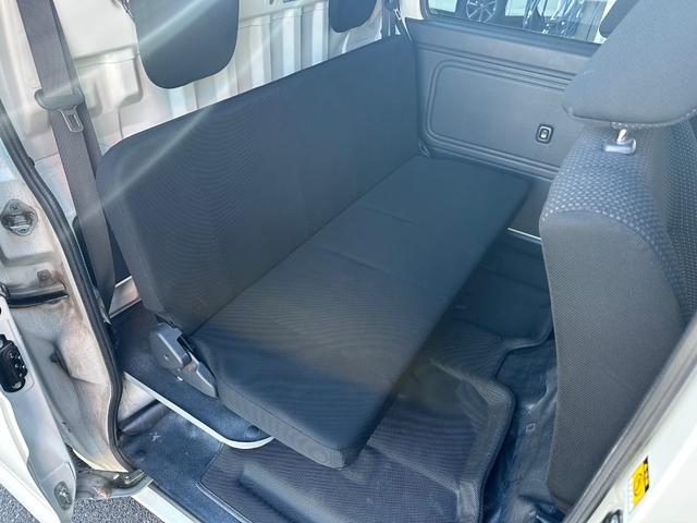 ハイゼットカーゴ デッキバンＧ　ＳＡＩＩＩ　ＡＴ車／４ＷＤ／キーレス／ＬＥＤヘッドランプ／ＬＥＤフォグランプ／社外ナビ／バックカメラ／ＥＴＣ／社外テールランプ／（23枚目）