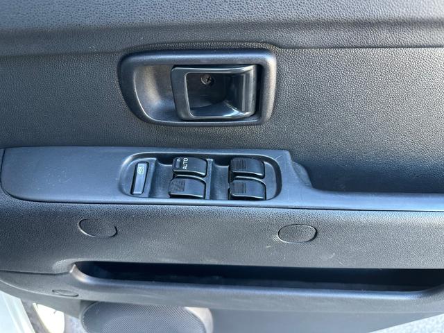 ハイゼットカーゴ デッキバンＧ　ＳＡＩＩＩ　ＡＴ車／４ＷＤ／キーレス／ＬＥＤヘッドランプ／ＬＥＤフォグランプ／社外ナビ／バックカメラ／ＥＴＣ／社外テールランプ／（25枚目）