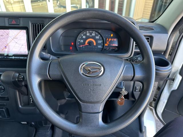 ハイゼットカーゴ デッキバンＧ　ＳＡＩＩＩ　ＡＴ車／４ＷＤ／キーレス／ＬＥＤヘッドランプ／ＬＥＤフォグランプ／社外ナビ／バックカメラ／ＥＴＣ／社外テールランプ／（29枚目）