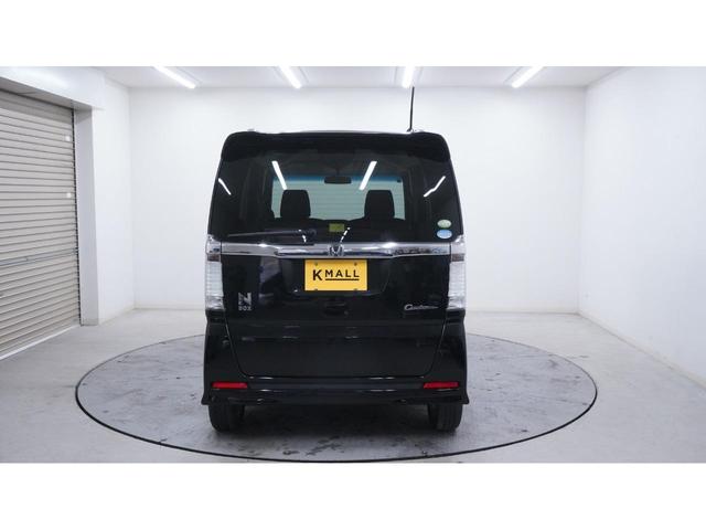 Ｎ－ＢＯＸカスタム Ｇ・Ｌパッケージ　バックカメラ　両側パワースライドドア　ＨＩＤヘッドライト　ＡＵＴＯライト　ＡＵＴＯエアコン　スマートキー　プッシュスタート　Ｅ－ＣＯＮモード　ステアリングスイッチ　純正アルミ　フォグライト（6枚目）