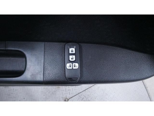 Ｎ－ＢＯＸカスタム Ｇ　ＳＳパッケージ　ナビ装着車スペシャルパッケージ　純正ナビ　地デジＴＶ　バックカメラ　両側パワースライドドア　ＨＩＤヘッドライト　ＡＵＴＯエアコン　ＡＵＴＯライト　スマートキー　プッシュスタート　ＥＴＣ（7枚目）