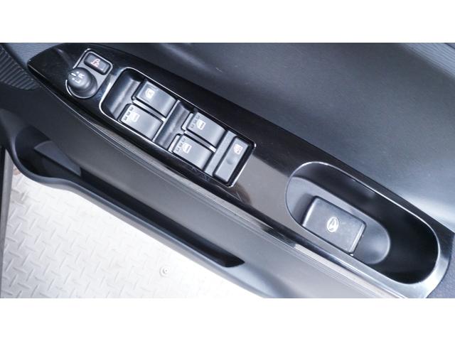 タント カスタムＲＳ　ターボ　純正ナビ　フルセグＴＶ　Ｂｌｕｅｔｏｏｔｈ　両側パワースライドドア　ステアリングスイッチ　ＲＳ専用イルミグリル　ＬＥＤヘッドライト　ＡＵＴＯライト・エアコン　スマートキー　フォグライト　ＥＴＣ（50枚目）