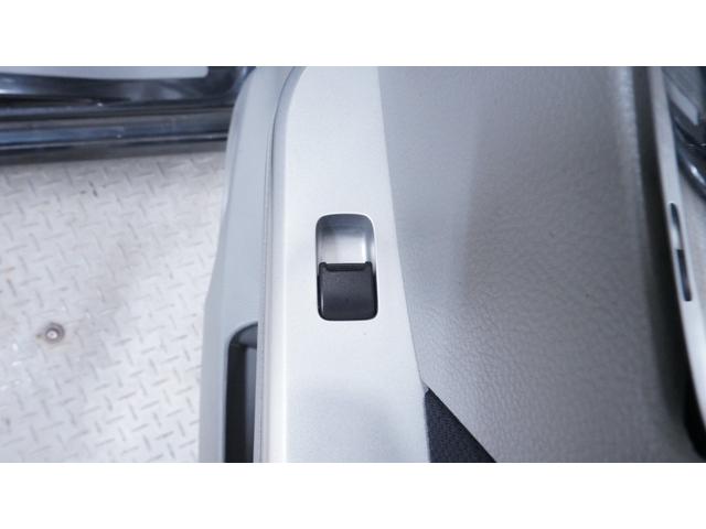 ワゴンＲ ＦＸリミテッド　社外ナビ　フルセグＴＶ　スマートキー　プッシュスタート　ＡＵＴＯエアコン　革巻きハンドル　チルトステアリング　ベンチシート　電動格納ドアミラーウィンカー　レクサーニアルミホイール　ＥＴＣ（41枚目）