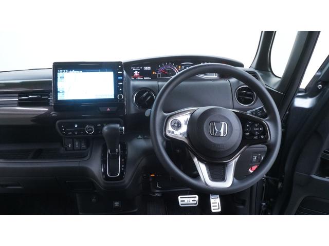 Ｎ－ＢＯＸカスタム Ｇ・Ｌホンダセンシング　禁煙車　ＨＯＮＤＡ８インチＧａｔｈｅｒｓナビ　フルセグＴＶ　ＣＤ／ＤＶＤ再生　Ｂｌｕｅｔｏｏｔｈ接続　バックカメラ　両側パワースライドドア　スマートキー　プッシュスタート　ベンチシート　アームレスト（3枚目）