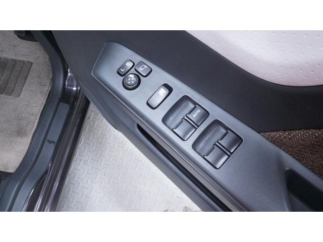 モコ Ｘ　Ｗエアバック　禁煙車　純正ナビ　地デジＴＶ　ＣＤ再生　スマートキー　プッシュスタート　インパネＡＴ　ベンチシート　アームレスト　ＡＵＴＯエアコン　社外１３インチアルミホイール　電動格納ドアミラー（13枚目）