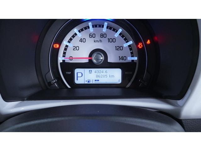 ハスラー Ｇ　禁煙車　レーダーブレーキサポート　スマートフォン連携ナビ　地デジＴＶ　Ｂｌｕｅｔｏｏｔｈ接続　バックカメラ　シートヒーター　スマートキー　プッシュスタート　インパネＡＴ　ベンチシート　アームレスト（24枚目）