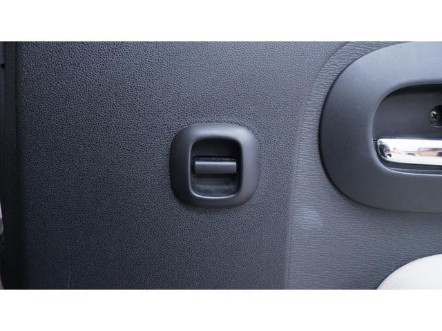 ミラココア ココアプラスＸスペシャルコーデ　禁煙車　純正オーディオ　キーフリーシステム　ルーフレール　インパネＡＴ　ベンチシート　アームレスト　フォグライト　電動格納ドアミラーウィンカー　アイドリングストップ　プライバシーガラス（38枚目）